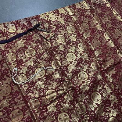 壱弐◆極上西陣織正絹金糸◆袈裟◆葵紋◆129×173◆金襴緞子装束法衣袈裟◆法衣装束僧綱板色衣如法衣七条袈裟五条袈裟横被修多羅三角打敷