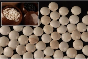 [URA]天然本蛤・那智黒石38号碁石/20-11-5 (検索)骨董/囲碁/碁笥/碁石/雪印/月印/華印/スワブテ/スワブデ