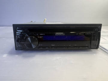 ケンウッド CD ラジオ デッキ U383RH 説明書付　スズキ用 カプラー付　カーオーディオ　CD デッキ プレーヤー　No.64