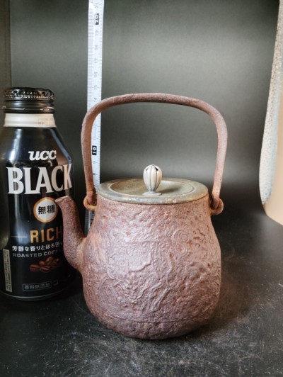 初代　金寿堂　本体在銘　小振り　銀摘　煎茶道具 鉄瓶 茶道具 茶器 急須 時代物 アンティーク 龍文堂 銅蓋 明治時代