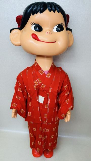 当時物　不二家のペコちゃん・店頭ペコちゃん人形で等身大・110cm・店頭用首振り人形