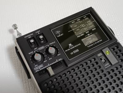 ☆☆すごく綺麗☆ 受信できます☆SONY スカイセンサー5500（ICF5500) BCLラジオ☆動作品☆