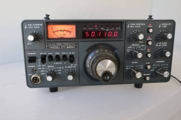 往年の名機 FT-625D 動作品　50MHz　6ｍ　YAESU