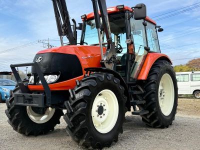 クボタ トラクターM110A ★★110馬力★★4WD ★★エアコン　キャビン★★外部油圧取り出口付き★★使用時間：1017