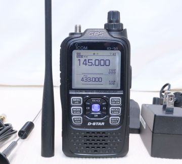 ICOM　ID-51 PLUS　GPS搭載　デジタル・アナログ　144/430MHz　5W　D-STAR