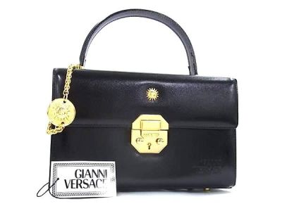 1円 ■美品■ GIANNI VERSACE ジャンニ ヴェルサーチ サンバースト PVC ハンドバッグ バニティバッグ ブラック系 FU5801