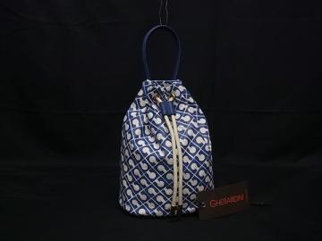 1円 ■美品■ GHERARDINI ゲラルディーニ ソフティ PVC 巾着型 ハンドバッグ レディース ネイビー系×アイボリー系 FU5034