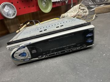 Panasonic カーオーディオ 1DIN　CQ-RX5000　実働品　格安出品