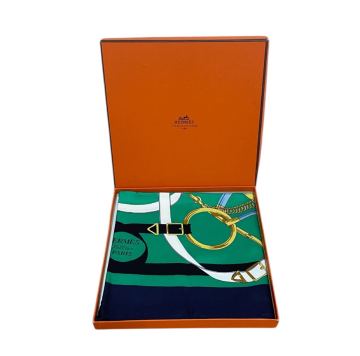 未使用 HERMES エルメス スカーフ 大判 カレ90 箱付
