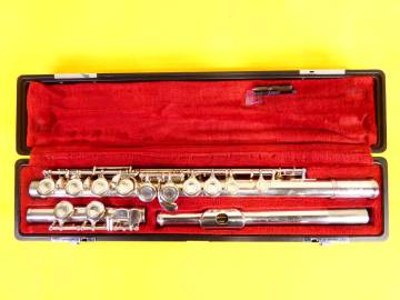 YAMAHA ヤマハ YFL211S フルート 管楽器 ケース付き※現状渡し＠80(10-2)