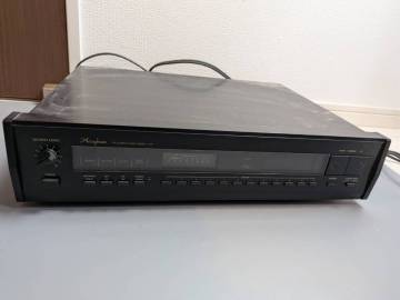 Accuphase FM STEREO TUNER MODEL T-107 アキュフェーズ チューナー シリアルC8W595 通電不可 現状品 リモコン付き