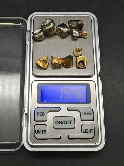 【萬】初出し　金歯　銀歯　パラジウム　総重量約15.4g　被せ物/歯科金属/歯科部品/金パラ