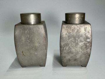 中国古玩【 金泰源造 】款【沈存周】詩刻 裏花彫文 古錫 茶壺一対 総重量316.5ｇ 茶入 茶心壺 煎茶道具