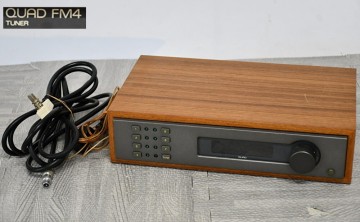 XY11-21 QUAD クォード FM4 TUNER FMチューナー オーディオ機器 音響機器 英国製 FM専用 ジャンク 現状品