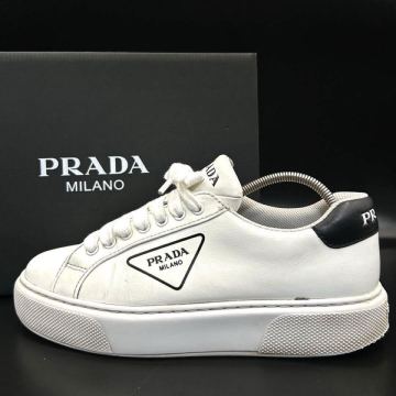 1円【王者の風格】PRADA プラダ ローカットスニーカー 厚底 三角ロゴ トライアングルロゴ メンズ レザー ホワイト 白 サイズ25.5cm相当