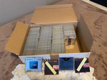 【中古】MDディスク 約102枚＋Hi-MD4枚 まとめ 録音済み 未確認 記録媒体 多めにSONY TDK その他 