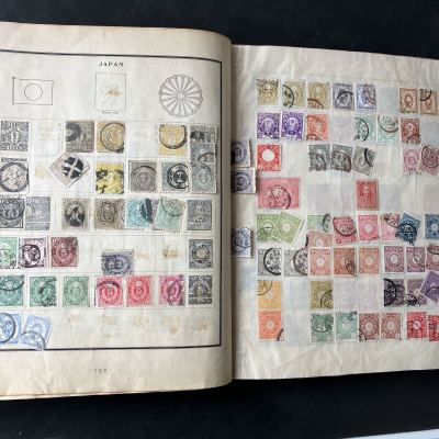 日本切手　中国切手など　各国様々　 アルバム　バラ　　貼り付け　消印　剥がれ　汚れ　折れあり　アルバム汚れ　剥がれあり