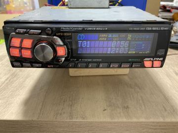 ALPINE アルパイン カーオーディオ 1DIN CDプレーヤー　CDA-9815J ジャンク扱い