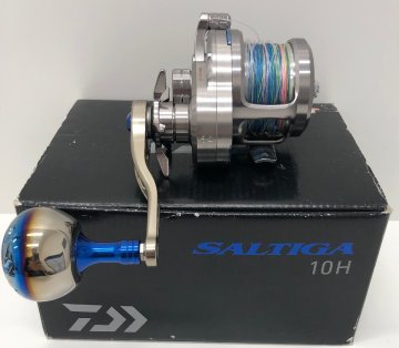 ★【中古品/保管品】DAIWA ダイワ 15 ソルティガ SALTIGA 10H 607253 右ハンドル ベイトリール 箱あり