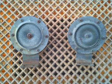 フェアレディZ「GS31」　純正ホーン