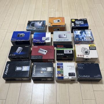 デジカメ　本体　OLYMPUS Panasonic FUJIFILM Nikon SONY CASIO PENTAX 元箱付　まとめて　まとめ　現状　ジャンク品　計15点　② 