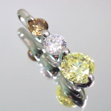 Pt!!0.38/0.7ct!!■3連天然ダイヤモンドペンダントトップ■N 約2.1g diamond necklace ジュエリー イエローダイヤモンド EB3/EC7 Z322