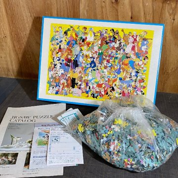 【17841Q059】ジグソーパズル ジャンク品 ディズニーキャラクター162大集合 2000ピース D-2000-895 ディズニー Disney レトロ 現状品