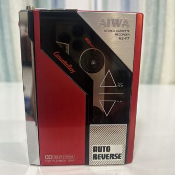 通電確認済 AIWA アイワ Cassette Boy カセットボーイ STEREO CASSETTE RECORDER ステレオカセットレコーダー HS-F7 レッド シルバー！