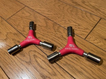 三つ又ボックスレンチ　8‐9‐10㎜×２
