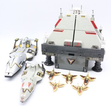 【ト足】バンダイ BANDAI ウルトラマンティガ TPC 極東本部基地 ダイブハンガー GUTS 円谷プロ 日本製 おもちゃ レトロ CO006CMM65