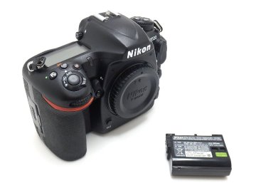 ★1円スタート★ハローカメラ★ 9547 ニコン Nikon D500 ボディ B.2034904 2088万画素 動作品 バッテリー付き 即決あり