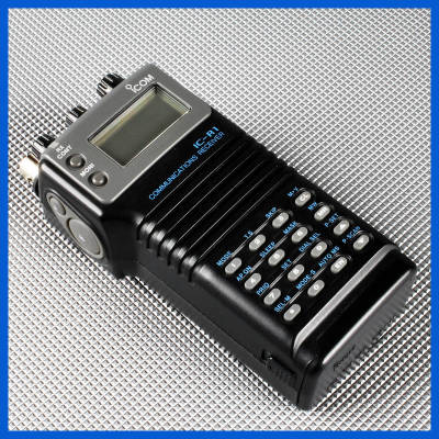 ICOM アイコム 広帯域受信機 IC-R1（ 秘話解読装置組込・ジャンク ）