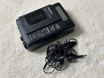 外観美品 AIWA アイワ HD-S200 DATレコーダー オーディオテープレコーダー 通電確認OK 修理要