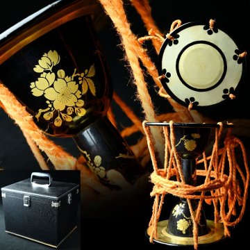 【昊】時代鼓太鼓 和楽器 黒漆塗金蒔絵桜図締太鼓 ケース付 小鼓 太鼓 能楽[SL18Yi]