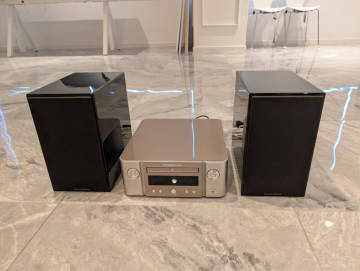 美品 ネットワークCDレシーバー M-CR612/FN シルバーゴールド＆Bowers & Wilkins CM1 S2 [ブラック ペア]