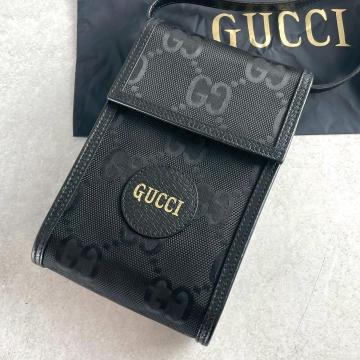 未使用級 現行近 GUCCI グッチ オブザグリッドミニショルダーバッグ スマホショルダー GG側 デカロゴ 肩掛け 斜め掛け キャンバス 黒 
