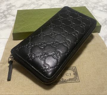 【正規品】鑑定済/グッチGUCCIシマラウンドファスナー/シリアル番号３０７９８７／ブラックレザー