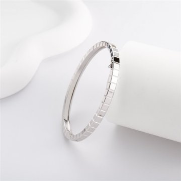 Chopard ショパール アイスキューブ ブレスレット バングル エシカルなホワイトゴールド AU750