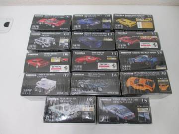 玩具祭 未開封 タカラトミー トミカプレミアム 14台セット 黒 まとめ売り マクラーレン セナ ランサーエボリューション ディーノ 246GT 等