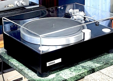 ヤマハ　GT-2000 レコードプレーヤー　オートリフター付き