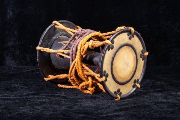 【珍品堂】1円から N42-V13 締太鼓 和太鼓 胴 重1079g 楽器 和楽器 平太鼓 打楽器 能楽 雅楽 民謡 日本伝統 時代物 骨董品 古美術