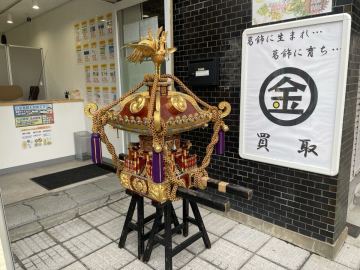 【お花太郎】 ★ 1円スタート!! 宮本卯之助 神輿 おみこし オリジナル型 【引取限定】みこし 神社仏閣 金色 台あり 鳳凰 大烏 彫刻 A939