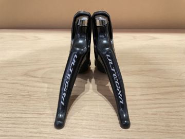 ■USED■SHIMANO シマノ ULTEGRA アルテグラ ST-R8000 デュアルコントロールレバー STIレバー ロードバイク 自転車 パーツ P3594