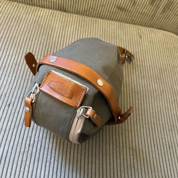 ブルックス BROOKS サドルバッグ ISLE OF WIGHT