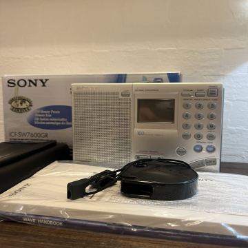SONY ICF-SW7600GR ソニー ポータブルラジオ ラジオ 通電確認済