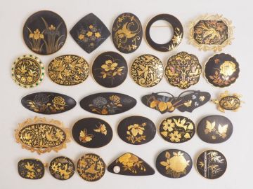 象嵌 ブローチ まとめて デザイン 色々 金工 大量セット 花 鳥 蝶 モチーフ アクセサリー