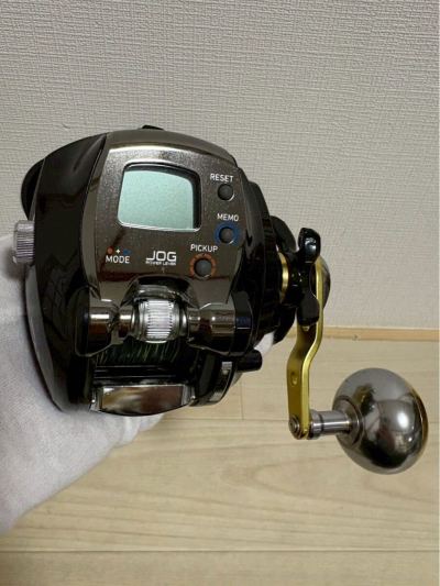 011105 DAIWA ダイワ 電動リール LEOBRITZ 15レオブリッツ 300J 箱付き 動作未確認