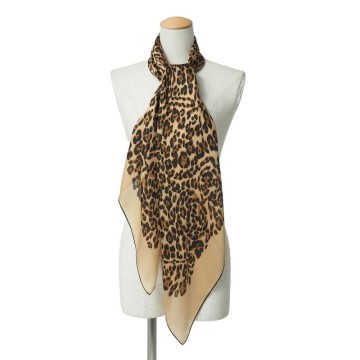 MI4325*イタリア製 GUCCI グッチ 大判シルクスカーフ ストール ショール レオパード柄 ベージュ/ブラウン/ブラック系