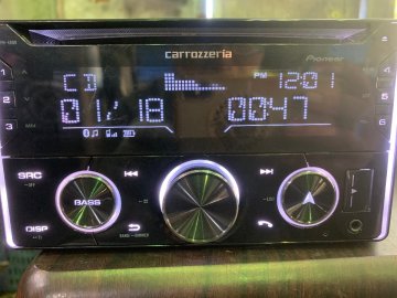 ◆セール■カロッツェリア●中古/2DIN/CDプレイヤー/iPod/USB/Bluetooth/ブルートゥース□FH-4600(1133/11K