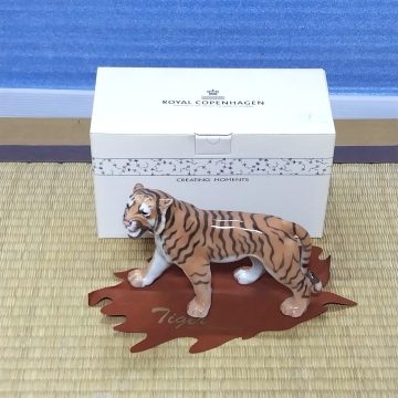 ROYAL COPENHAGEN ロイヤルコペンハーゲン 虎 Tiger 置物 フィギュリン 寅 管理番号1-YU 